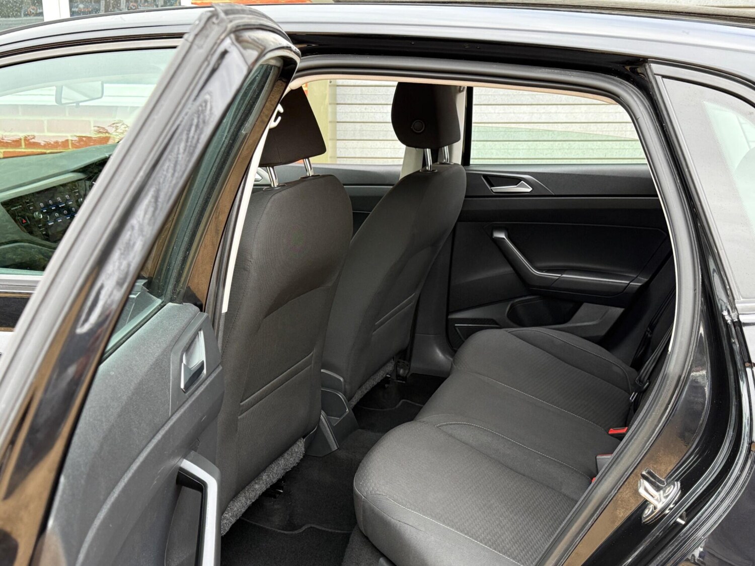 Used Volkswagen Polo 2018 for sale - 76781997: Photo 24