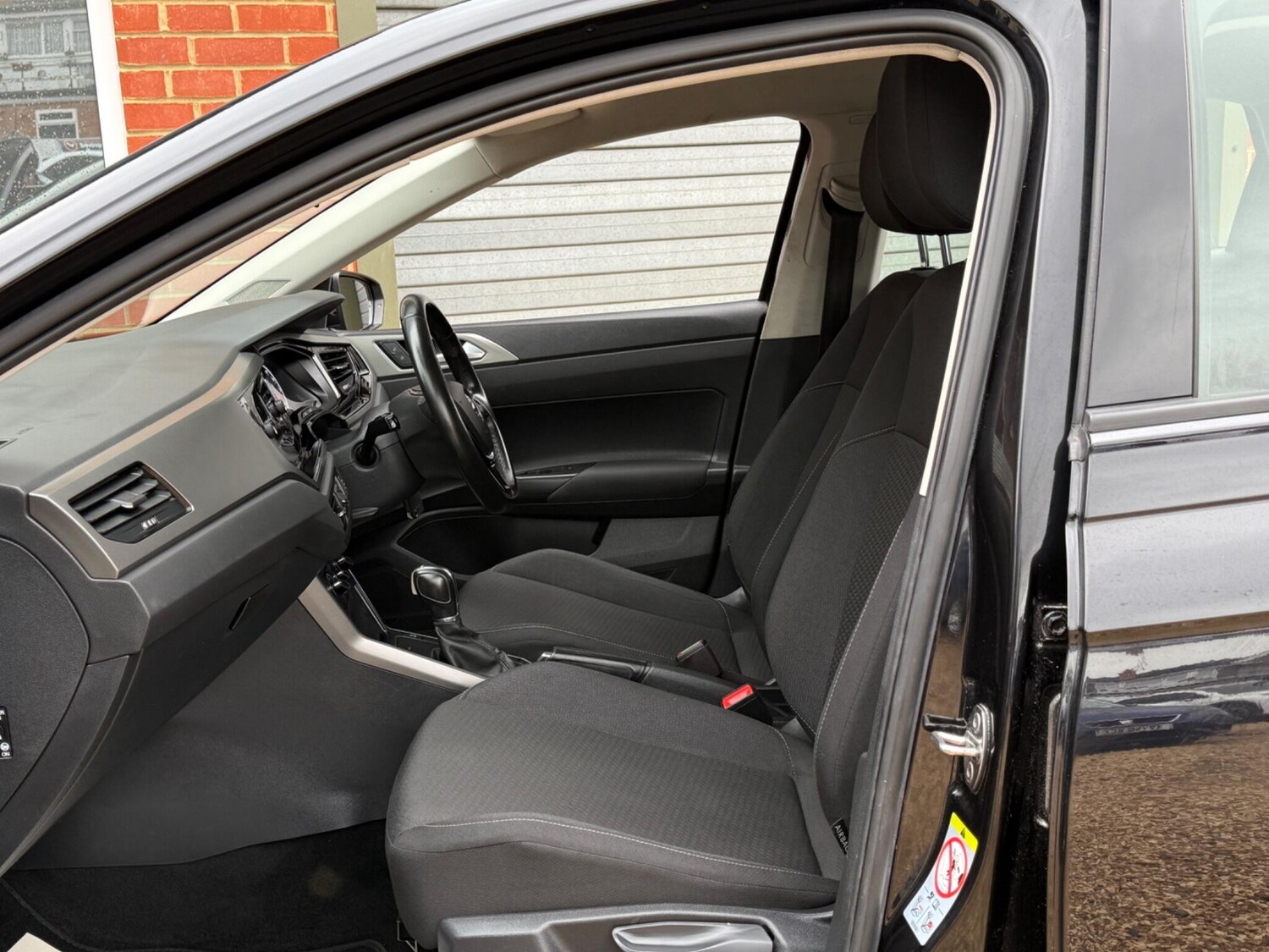 Used Volkswagen Polo 2018 for sale - 76781997: Photo 25