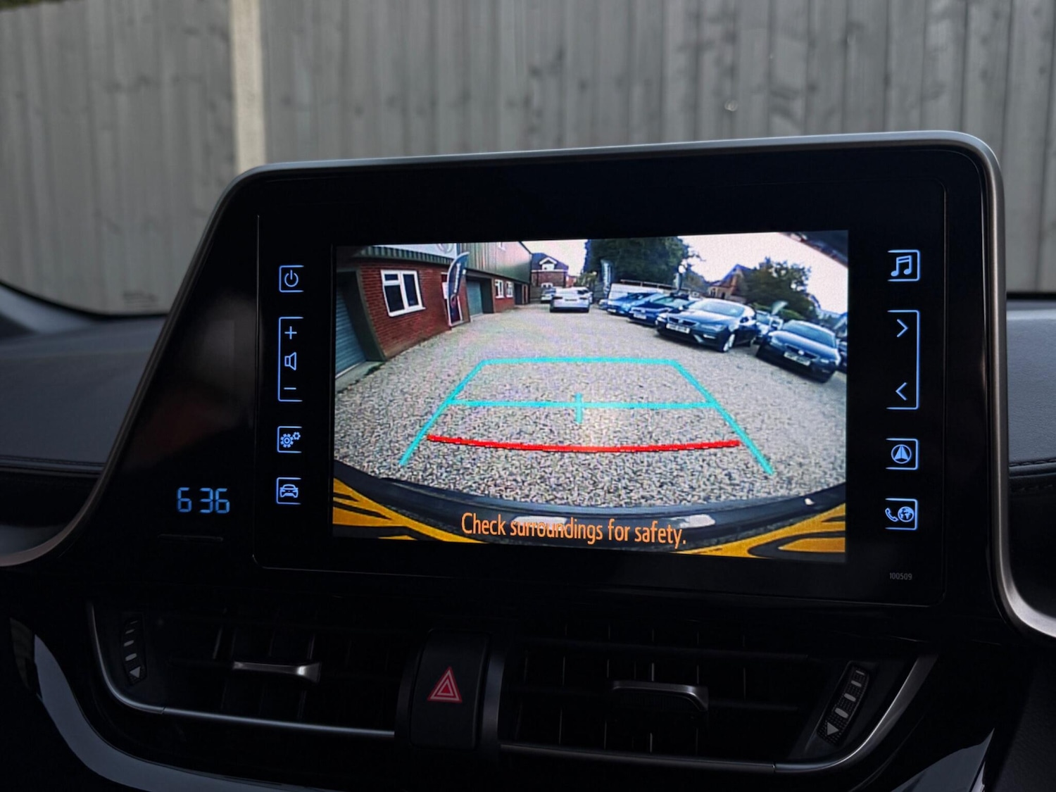 Used Toyota C-HR 2019 for sale - 76781142: Photo 52