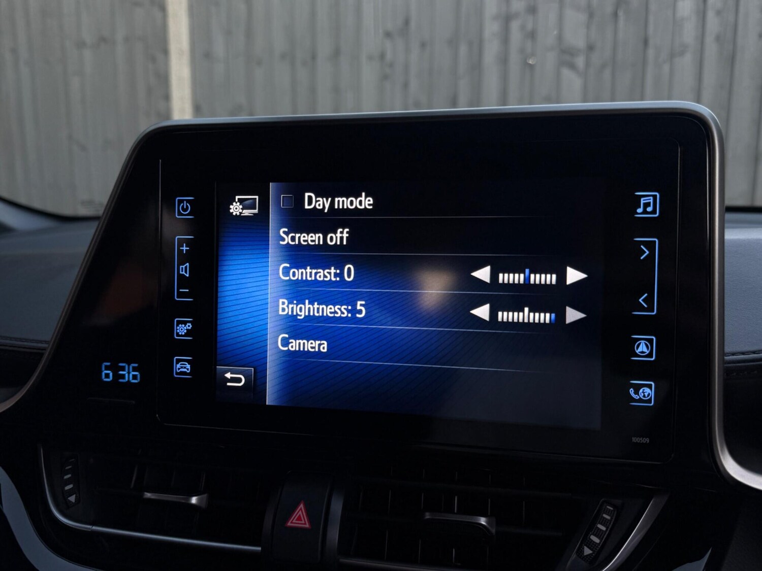 Used Toyota C-HR 2019 for sale - 76781142: Photo 64