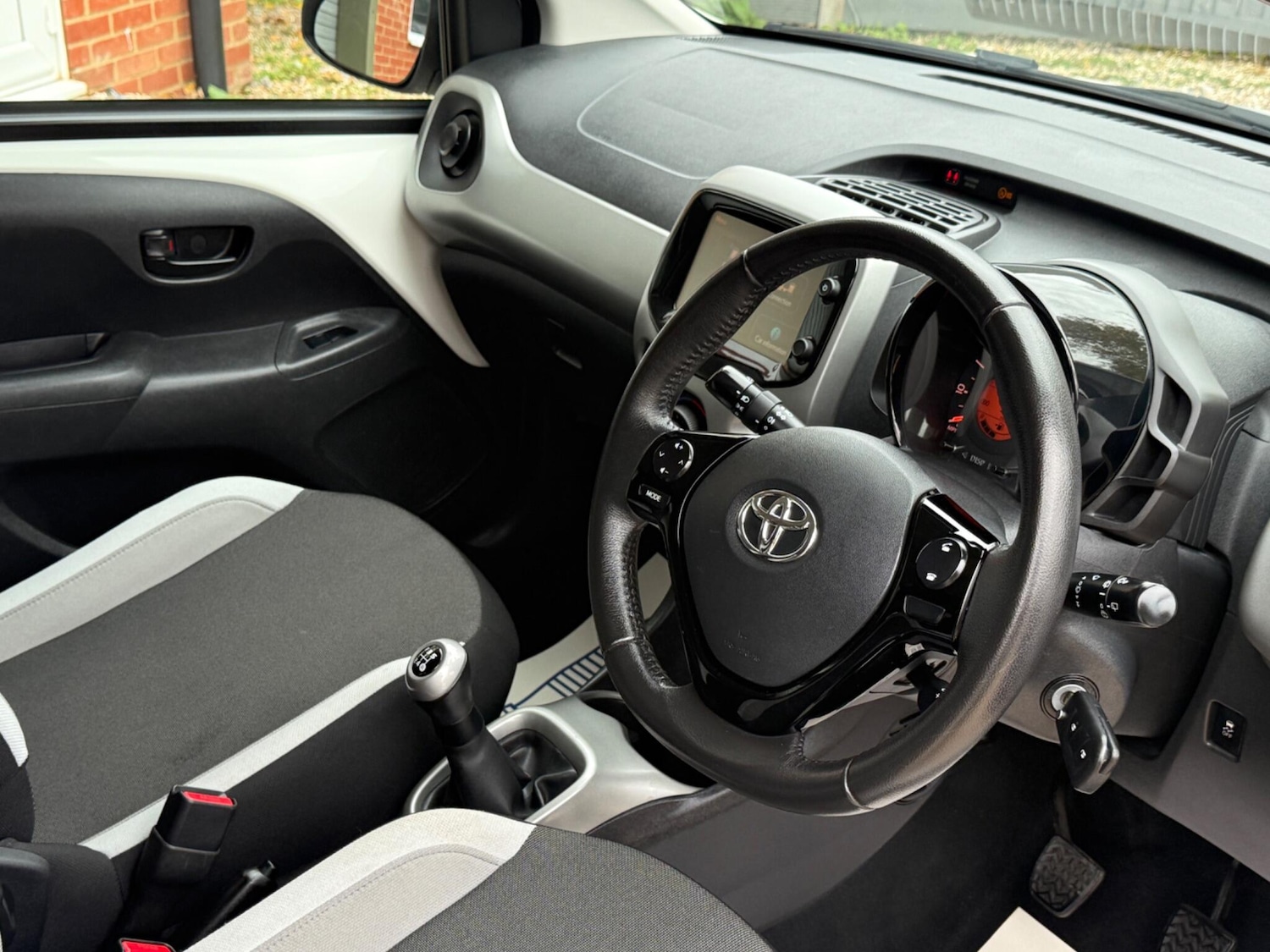 Used Toyota AYGO 2015 for sale - 76378045: Photo 14