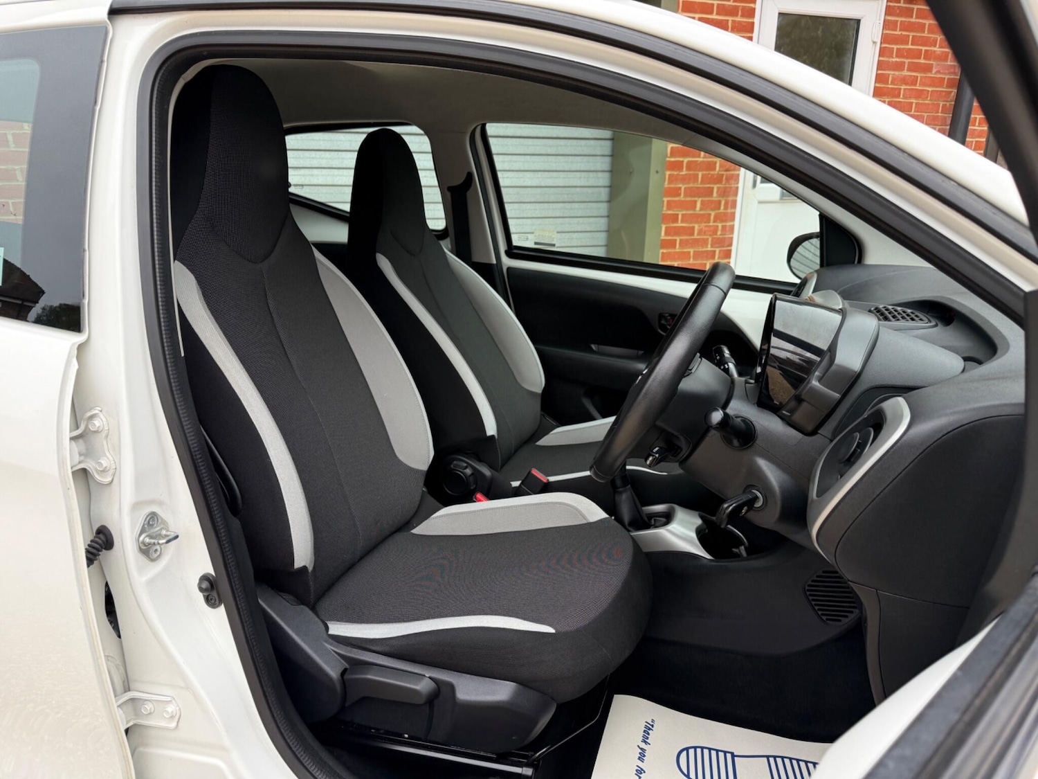 Used Toyota AYGO 2015 for sale - 76378045: Photo 15