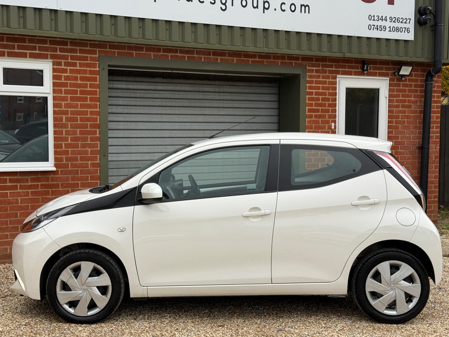Used Toyota AYGO 2015 for sale - 76378045: Photo 21