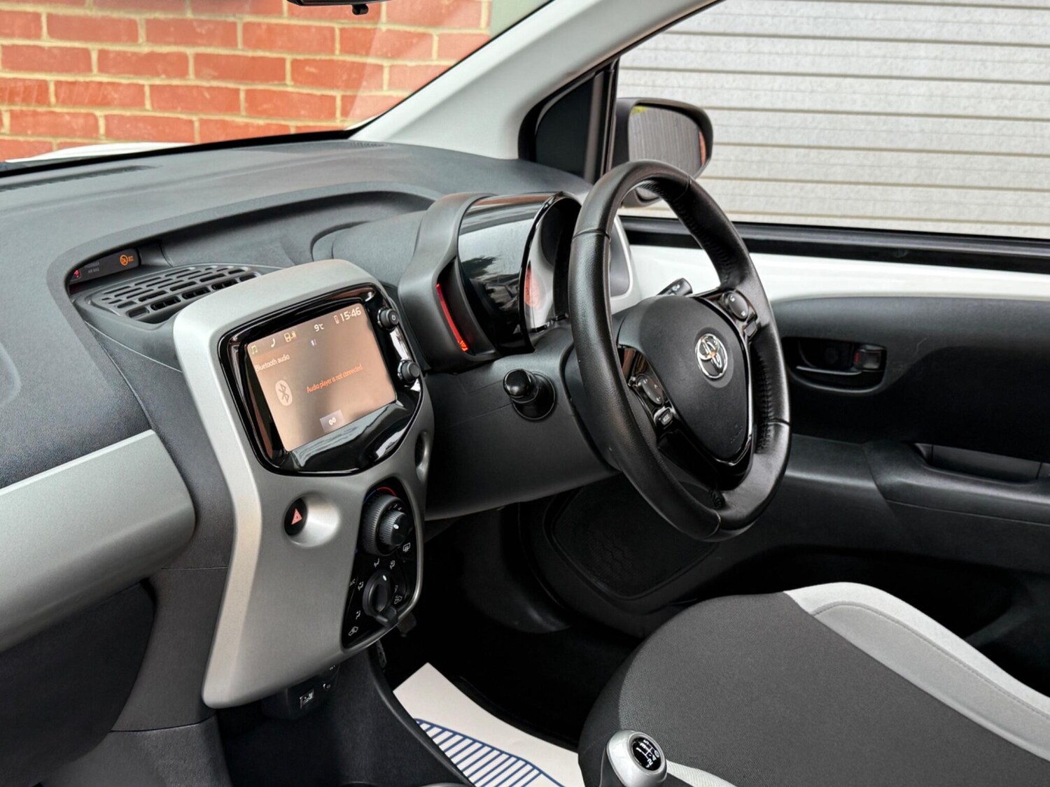 Used Toyota AYGO 2015 for sale - 76378045: Photo 24