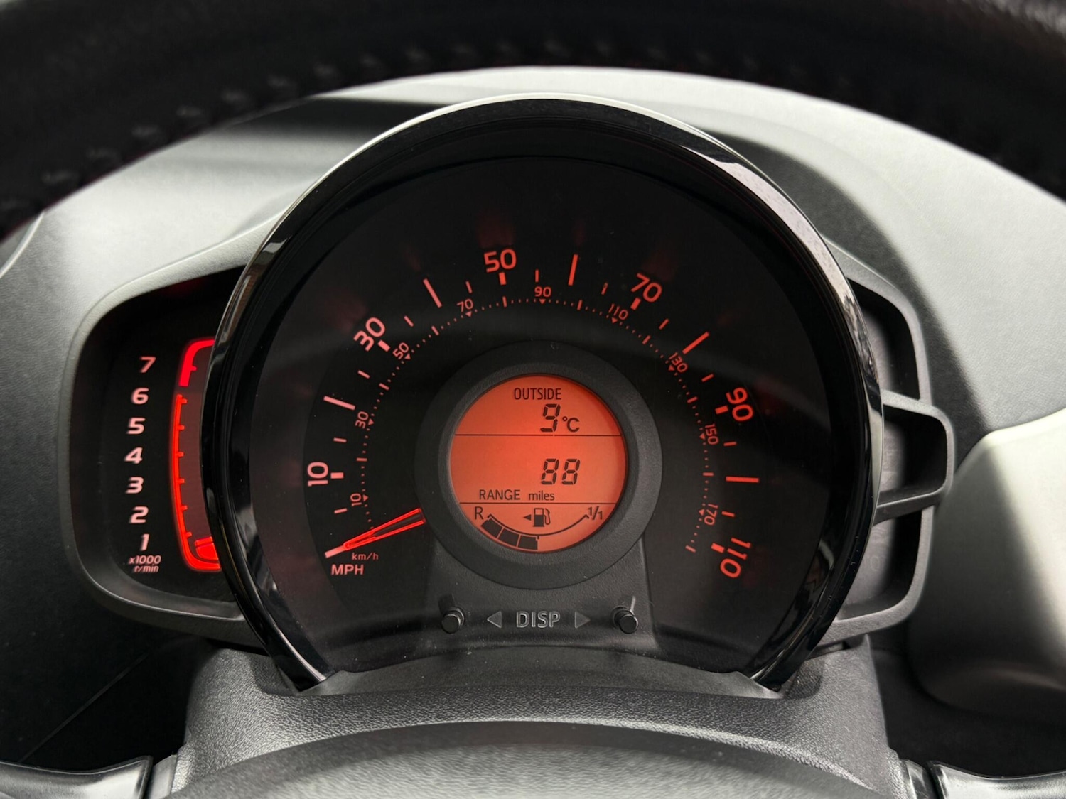 Used Toyota AYGO 2015 for sale - 76378045: Photo 31