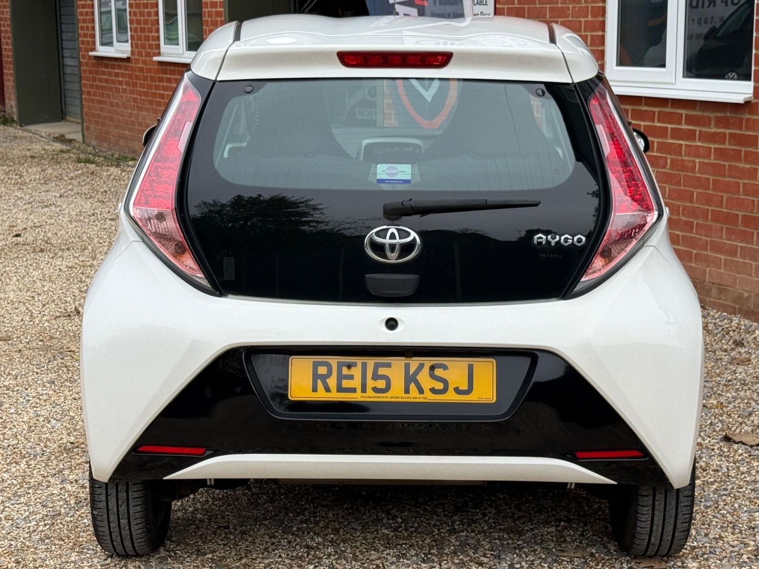 Used Toyota AYGO 2015 for sale - 76378045: Photo 4