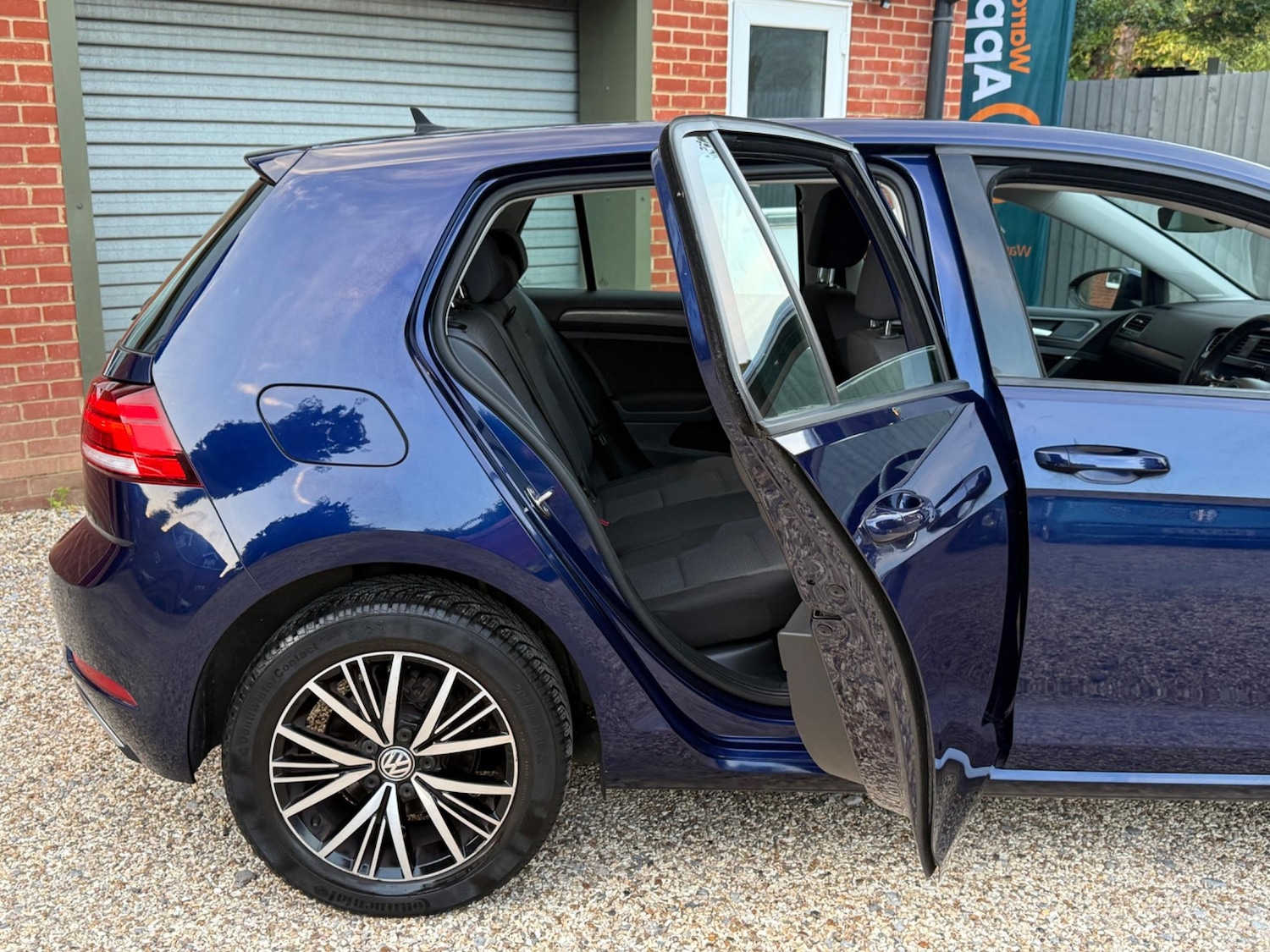 Used Volkswagen Golf 2017 for sale - 76781343: Photo 16