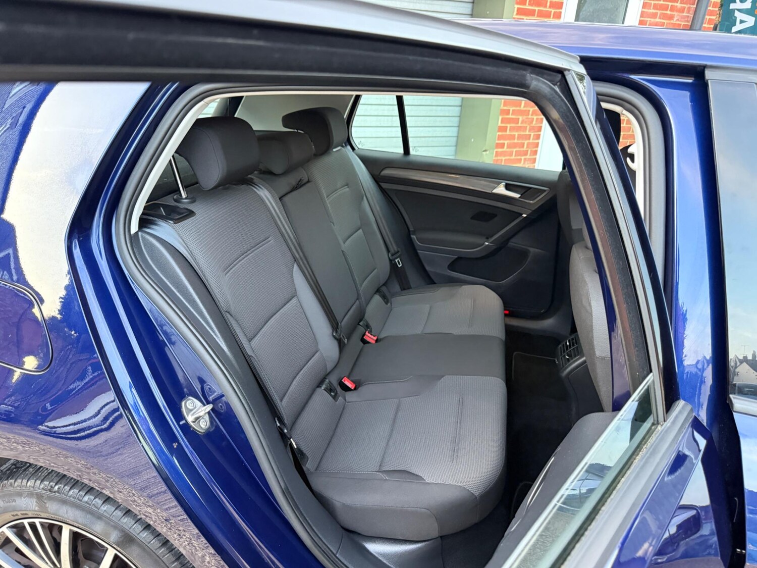 Used Volkswagen Golf 2017 for sale - 76781343: Photo 17