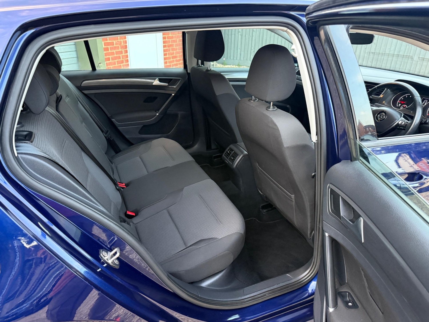 Used Volkswagen Golf 2017 for sale - 76781343: Photo 18