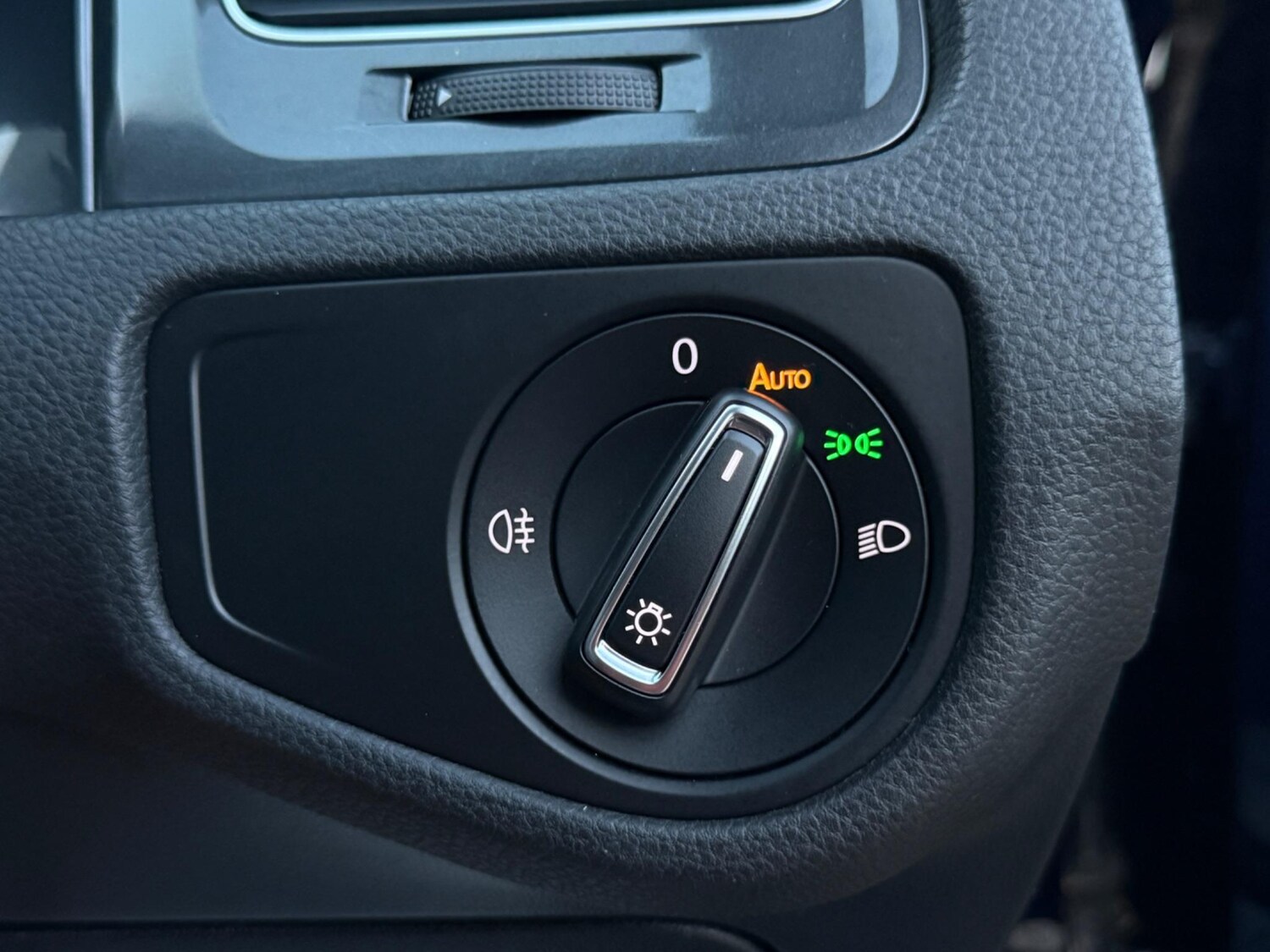 Used Volkswagen Golf 2017 for sale - 76781343: Photo 34