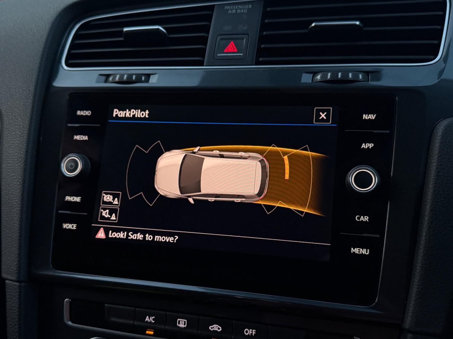 Used Volkswagen Golf 2017 for sale - 76781343: Photo 49