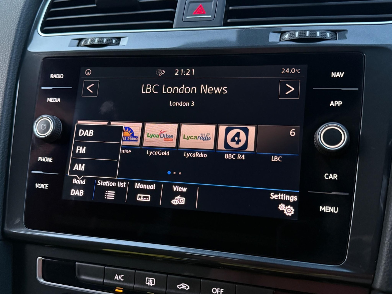 Used Volkswagen Golf 2017 for sale - 76781343: Photo 52