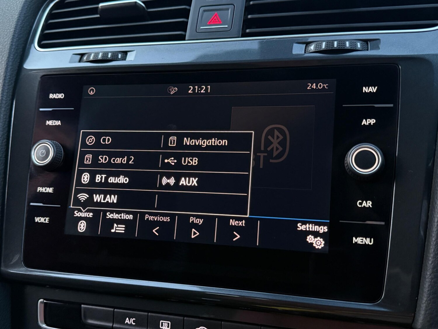 Used Volkswagen Golf 2017 for sale - 76781343: Photo 53