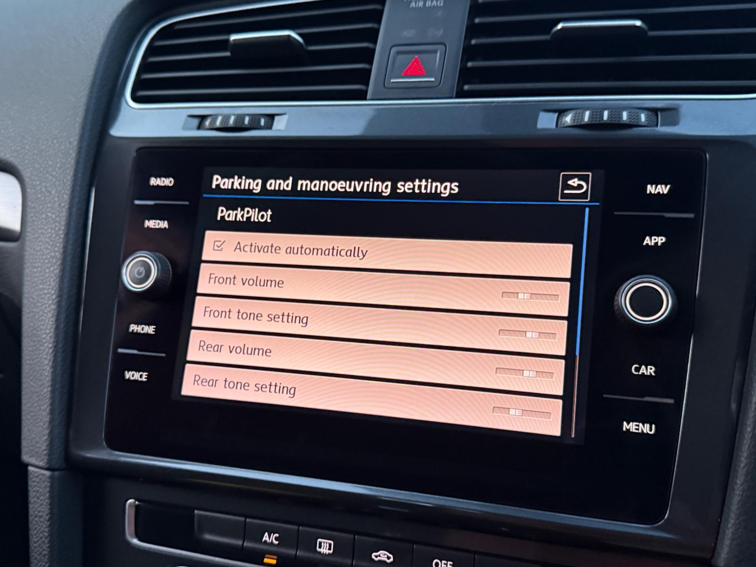 Used Volkswagen Golf 2017 for sale - 76781343: Photo 62