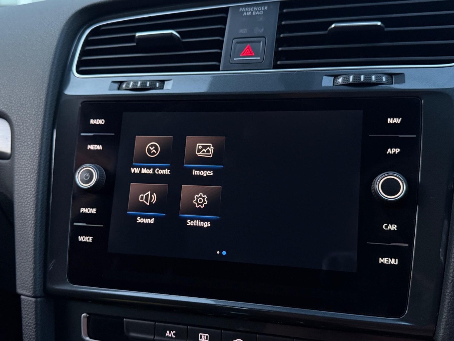 Used Volkswagen Golf 2017 for sale - 76781343: Photo 67