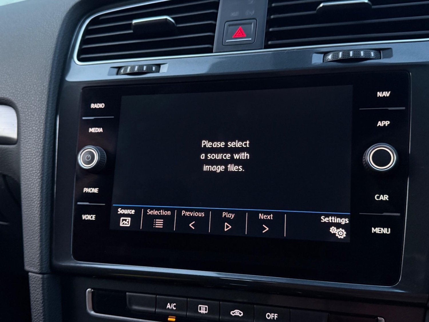 Used Volkswagen Golf 2017 for sale - 76781343: Photo 68