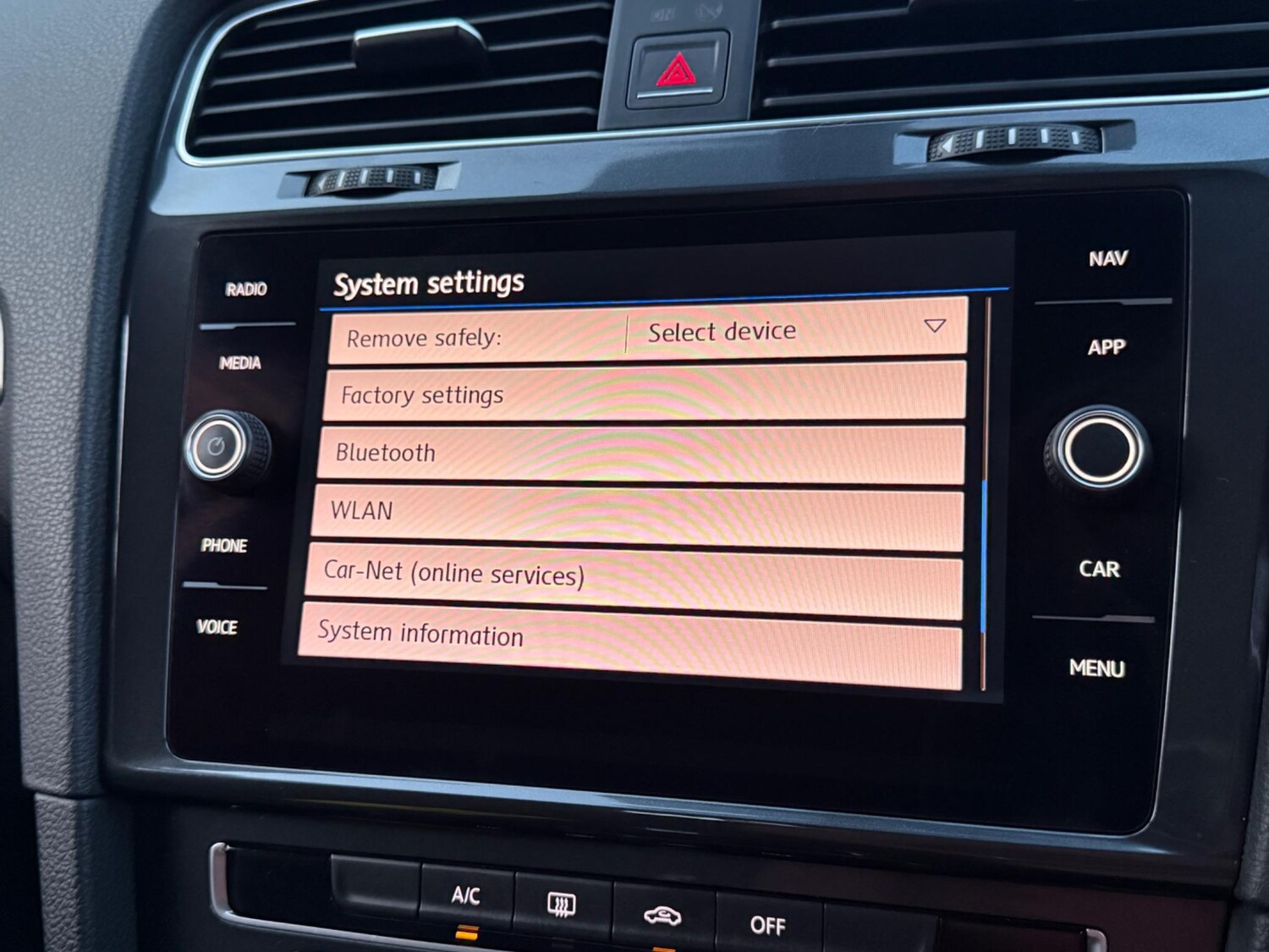 Used Volkswagen Golf 2017 for sale - 76781343: Photo 72