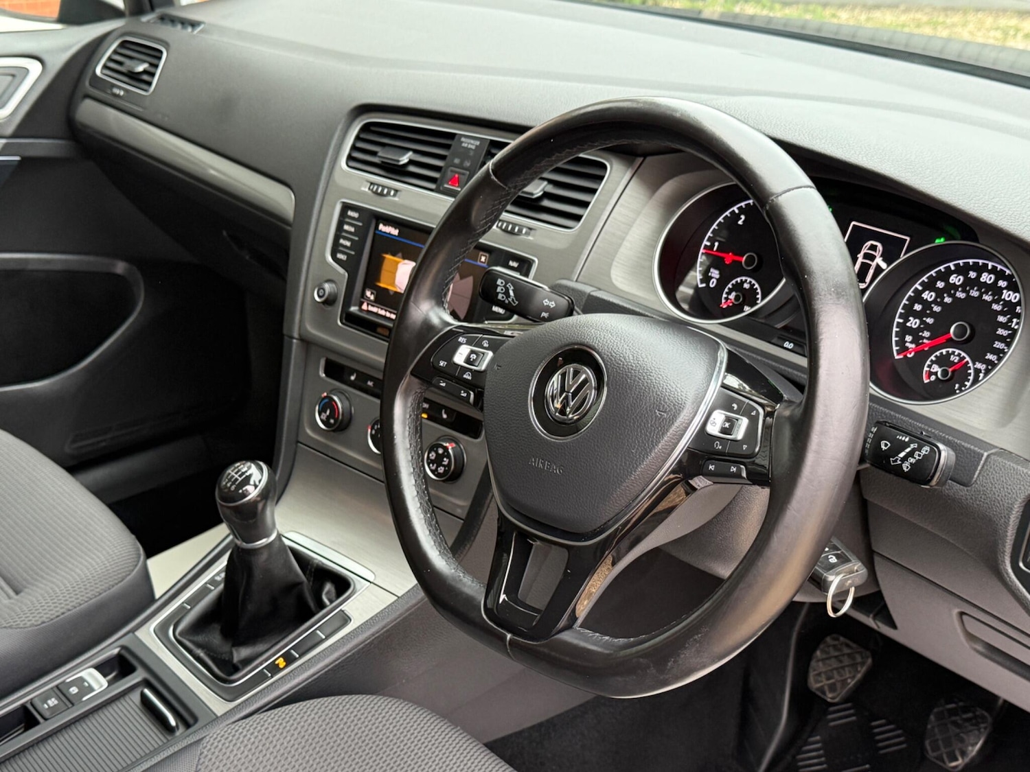 Used Volkswagen Golf 2017 for sale - 76199976: Photo 12