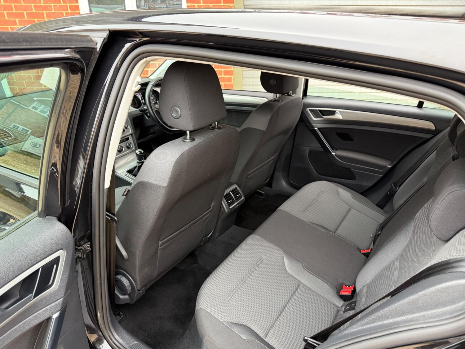 Used Volkswagen Golf 2017 for sale - 76199976: Photo 22