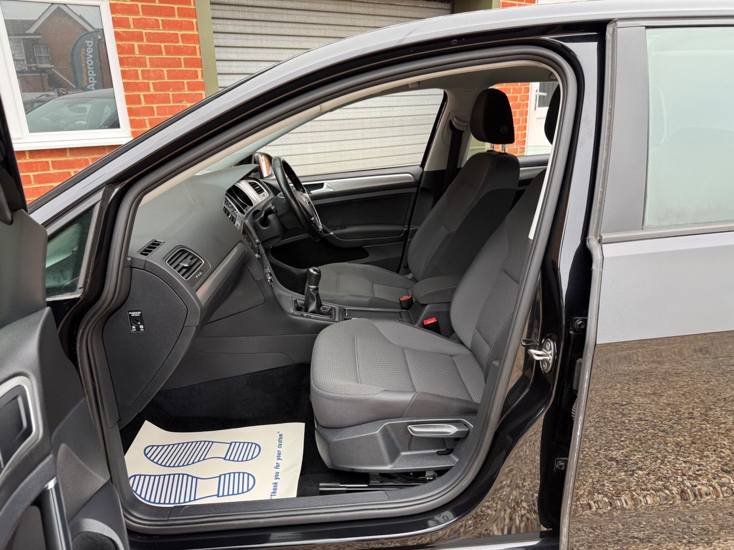 Used Volkswagen Golf 2017 for sale - 76199976: Photo 23