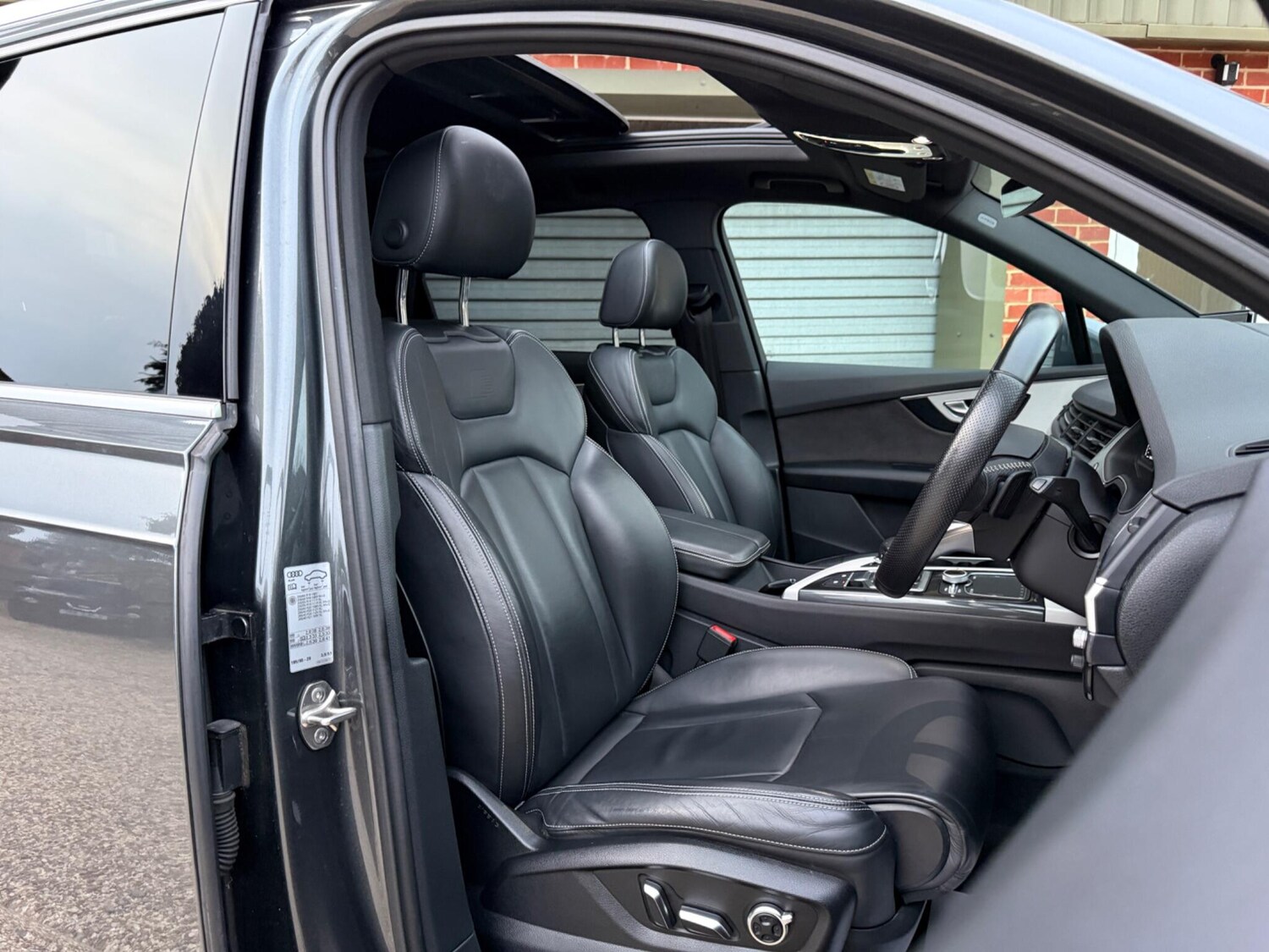 Used Audi Q7 2016 for sale - 77978357: Photo 15