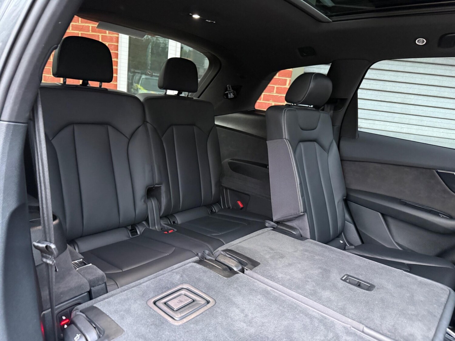 Used Audi Q7 2016 for sale - 77978357: Photo 17