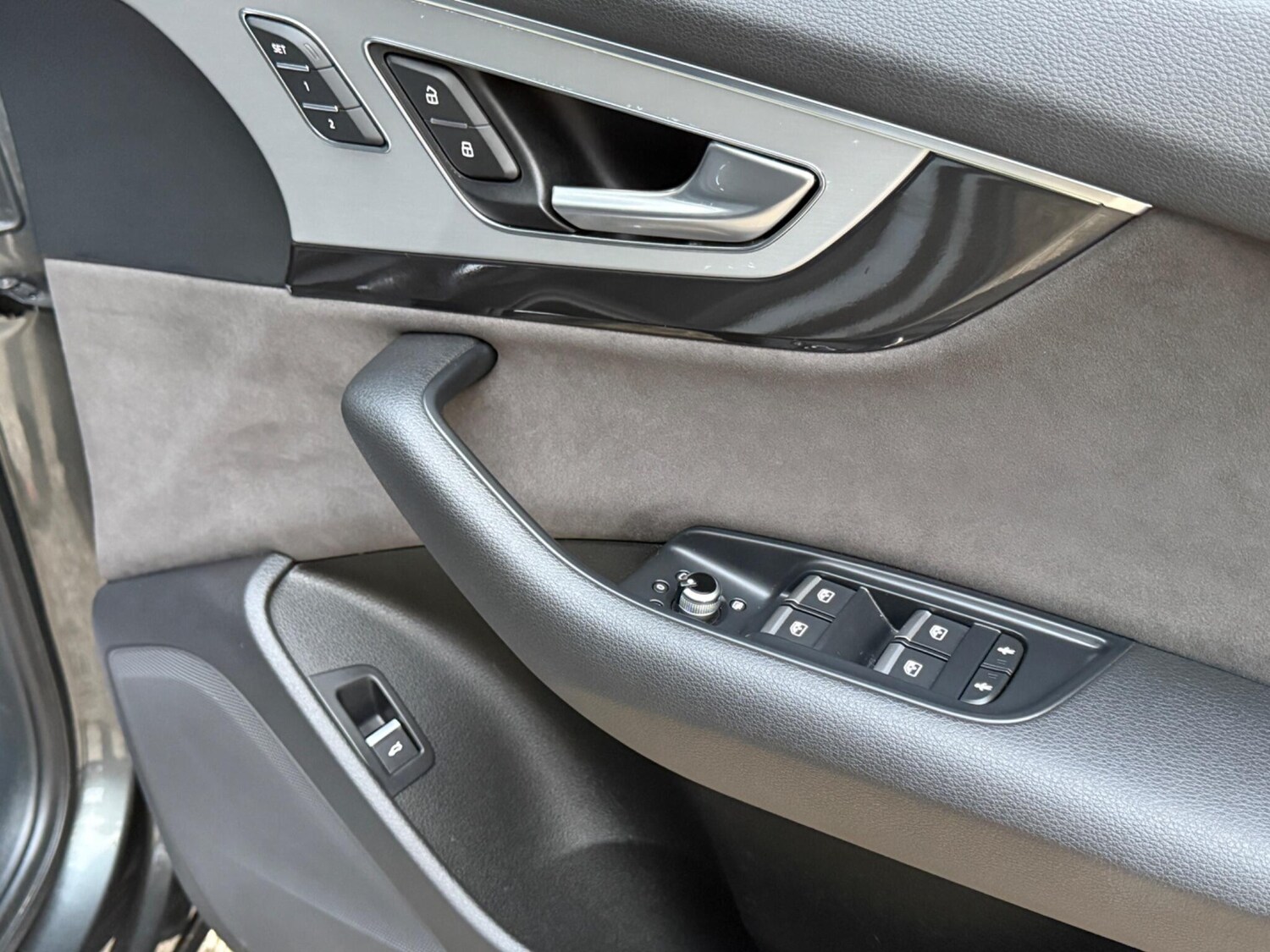 Used Audi Q7 2016 for sale - 77978357: Photo 22