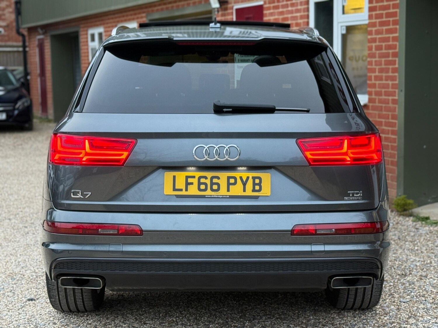 Used Audi Q7 2016 for sale - 77978357: Photo 34