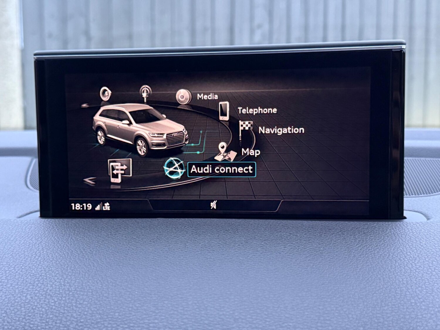 Used Audi Q7 2016 for sale - 77978357: Photo 66