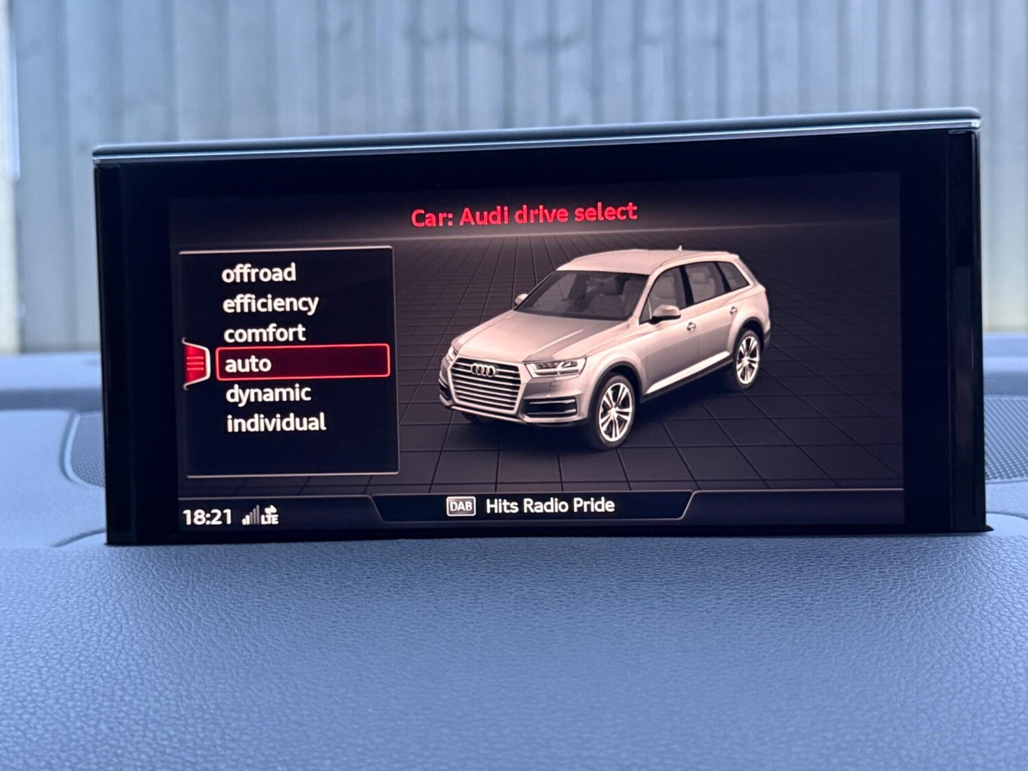 Used Audi Q7 2016 for sale - 77978357: Photo 88