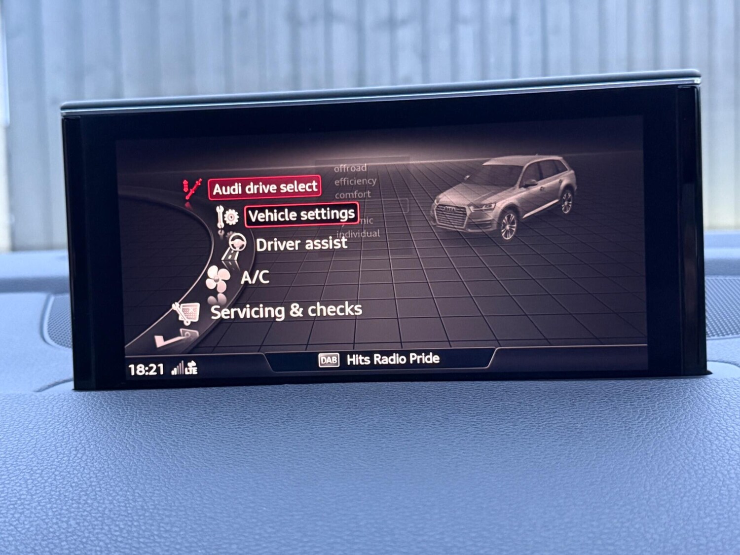 Used Audi Q7 2016 for sale - 77978357: Photo 89