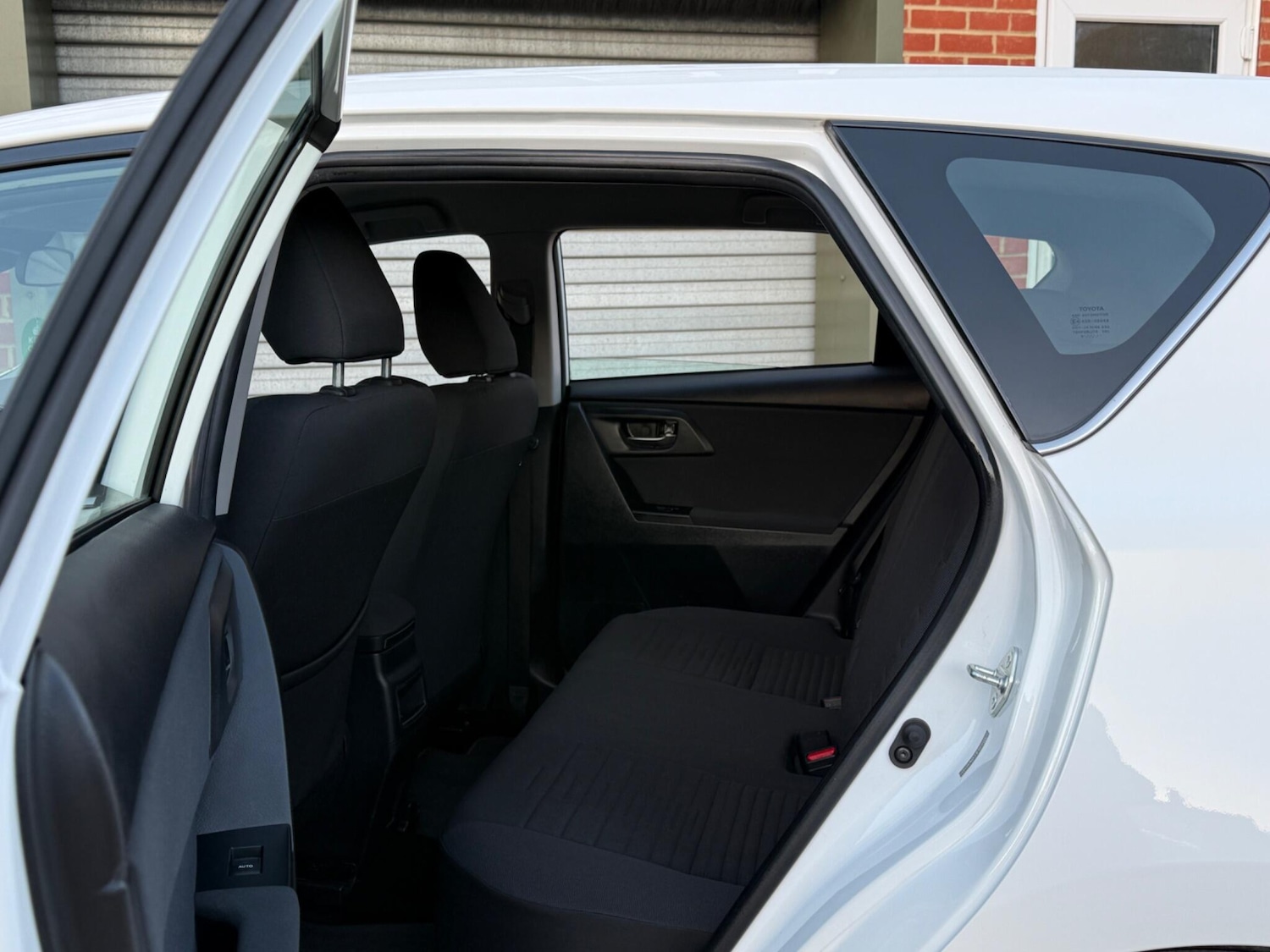 Used Toyota Auris 2018 for sale - 77052442: Photo 23