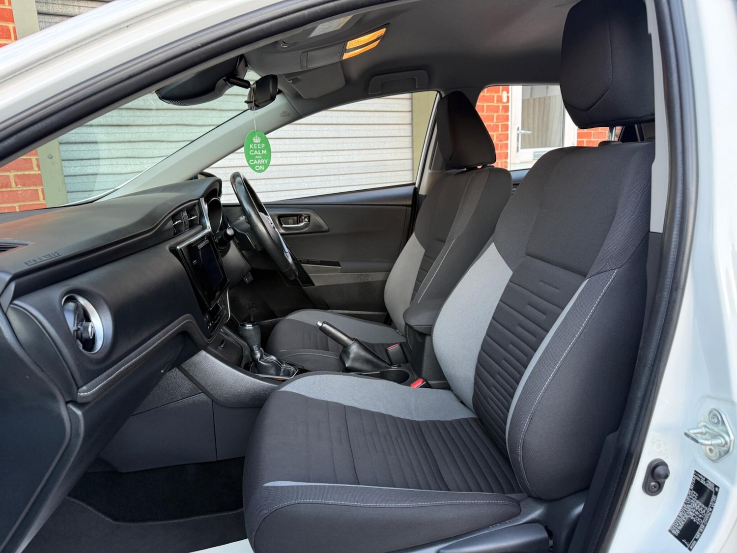 Used Toyota Auris 2018 for sale - 77052442: Photo 24