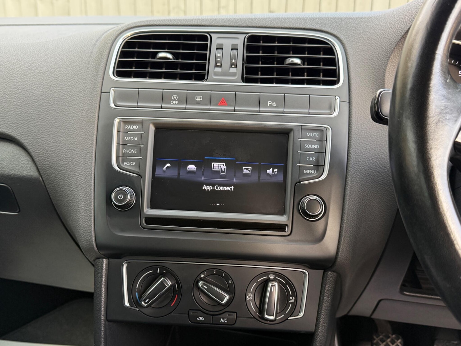 Used Volkswagen Polo 2017 for sale - 76781848: Photo 12