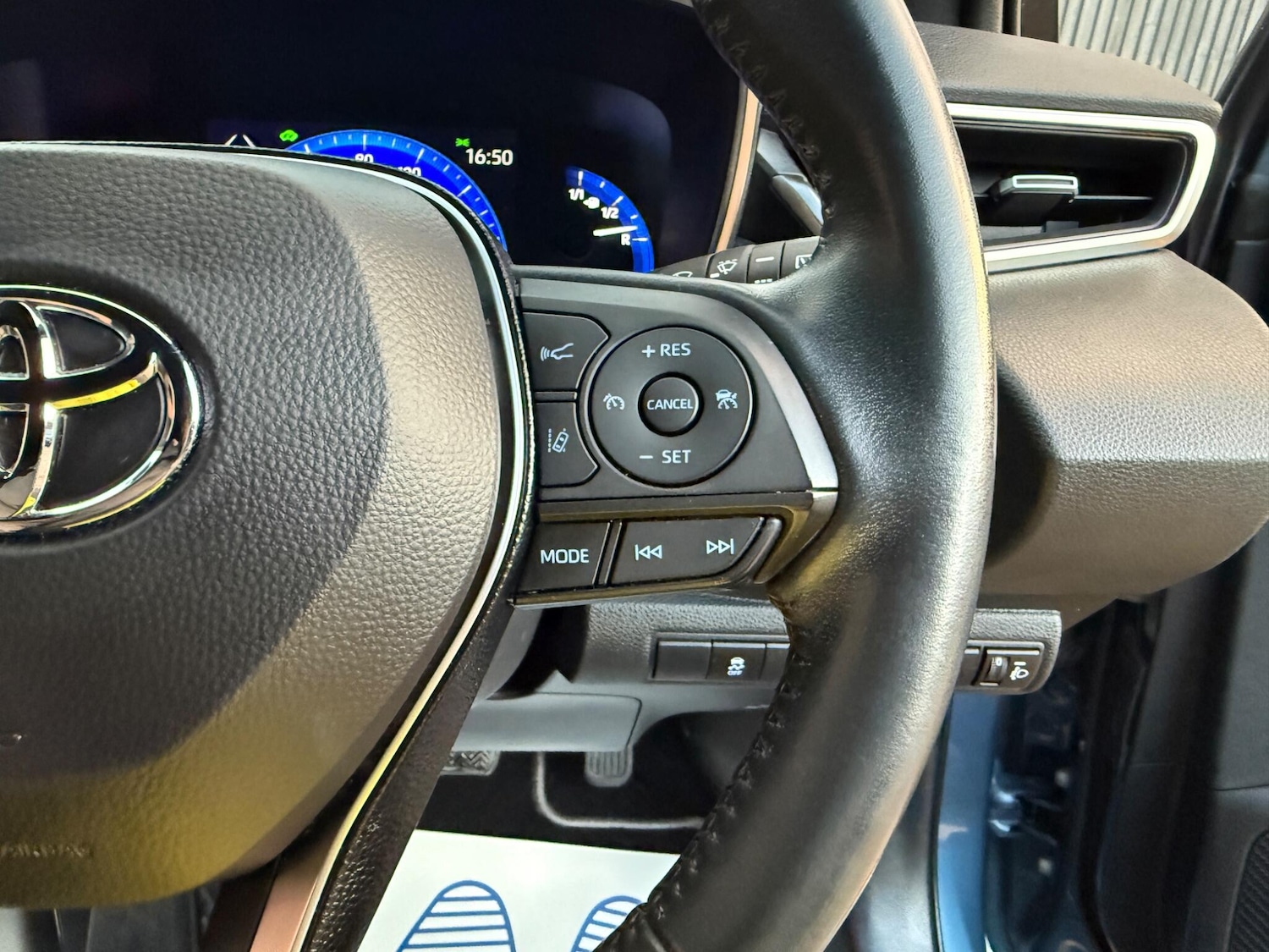 Used Toyota Corolla 2021 for sale - 77001984: Photo 35