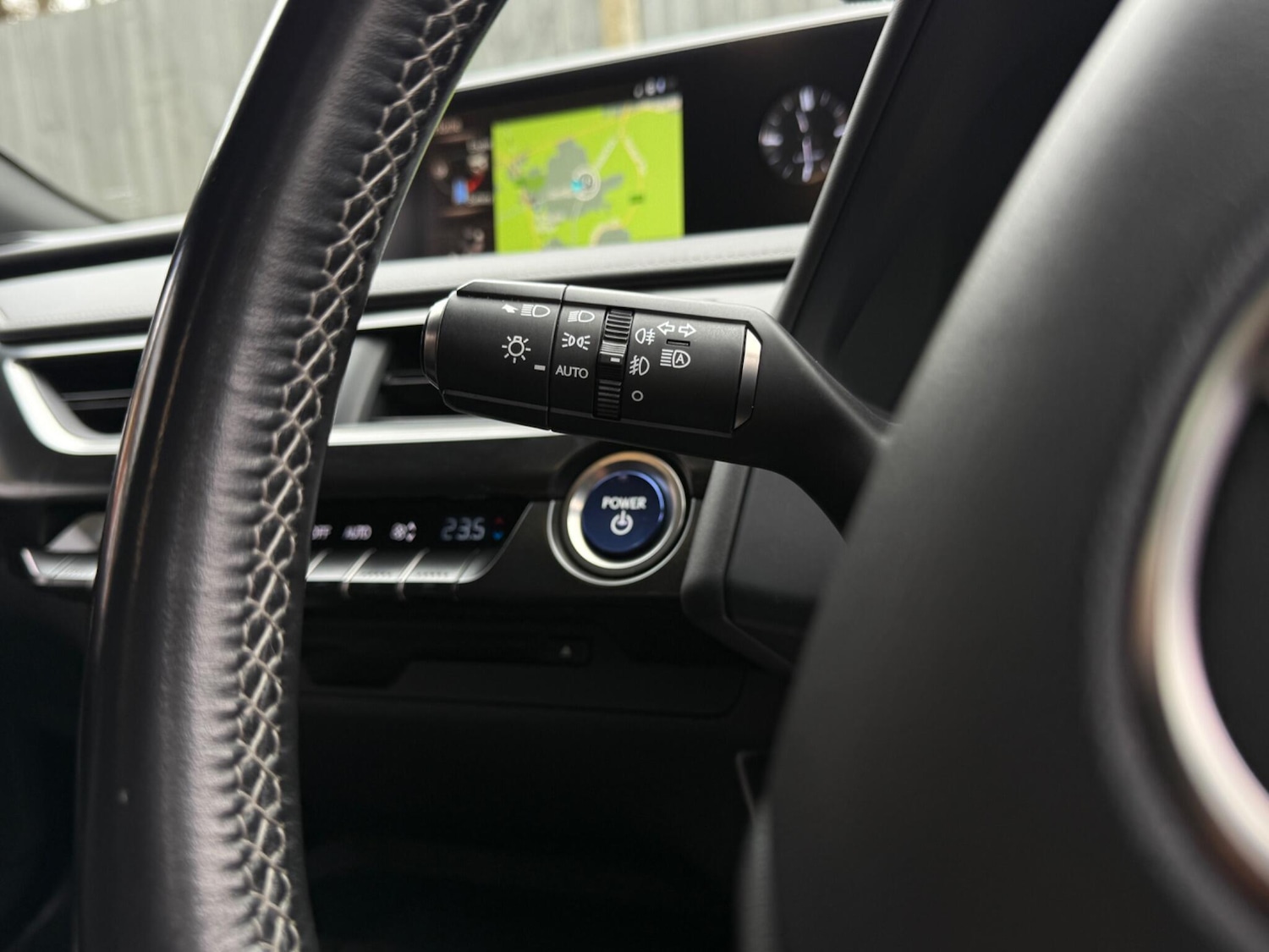 Used Lexus UX 2019 for sale - 77315395: Photo 39