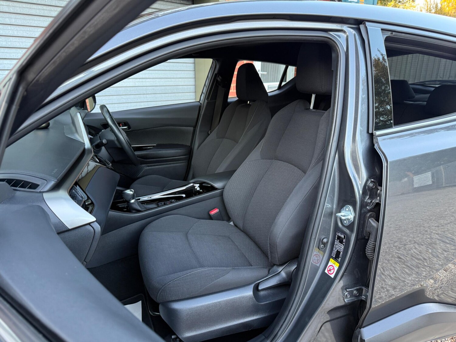 Used Toyota C-HR 2019 for sale - 76060077: Photo 29