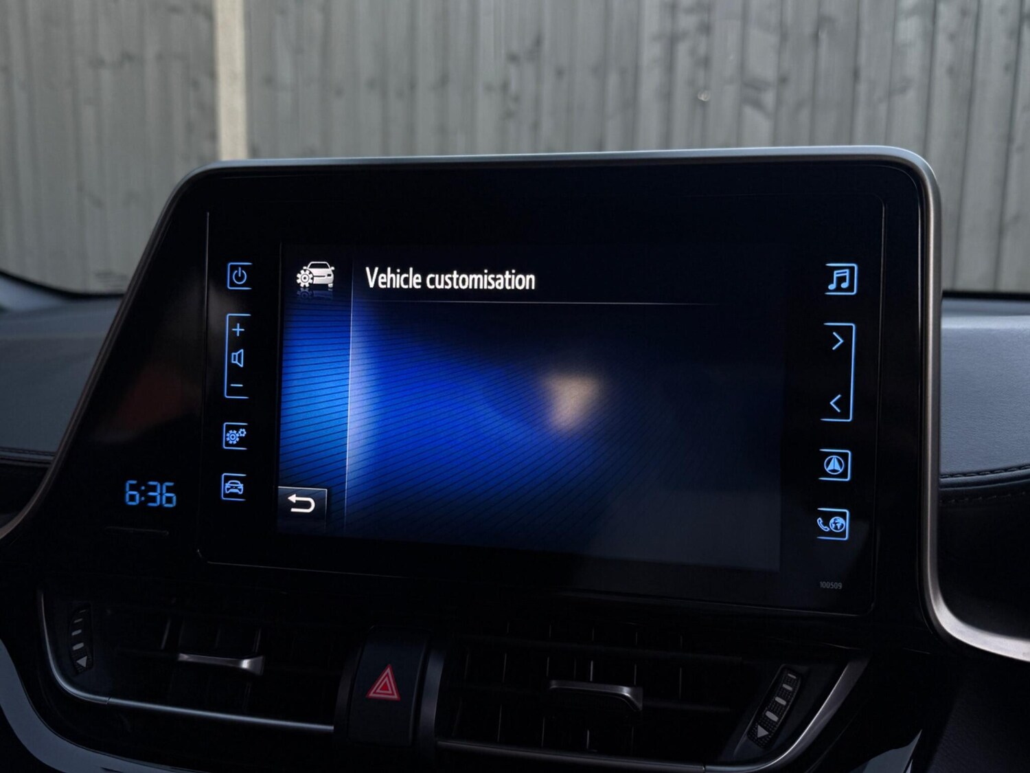 Used Toyota C-HR 2019 for sale - 76060077: Photo 75