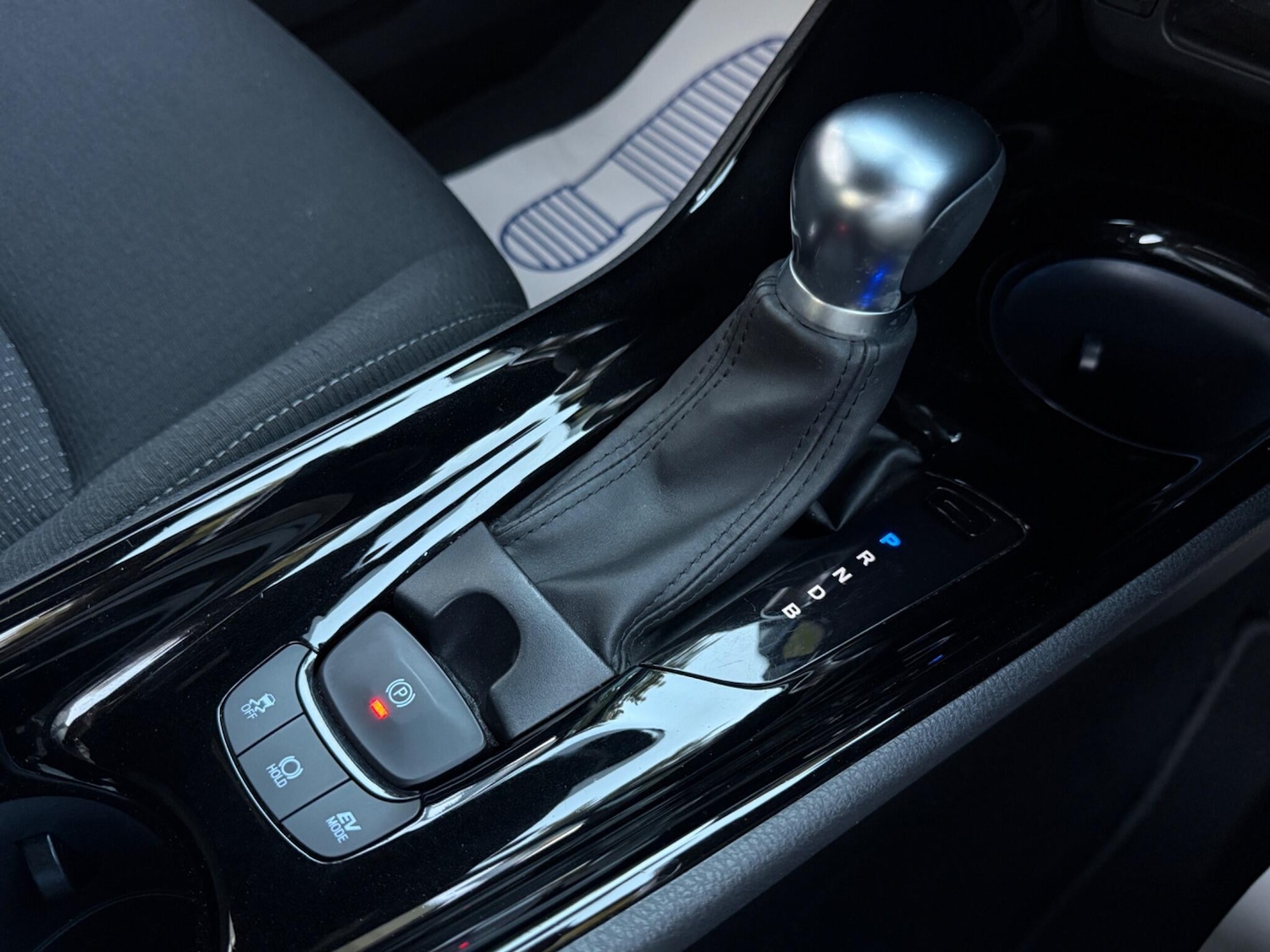 Used Toyota C-HR 2019 for sale - 76060077: Photo 9