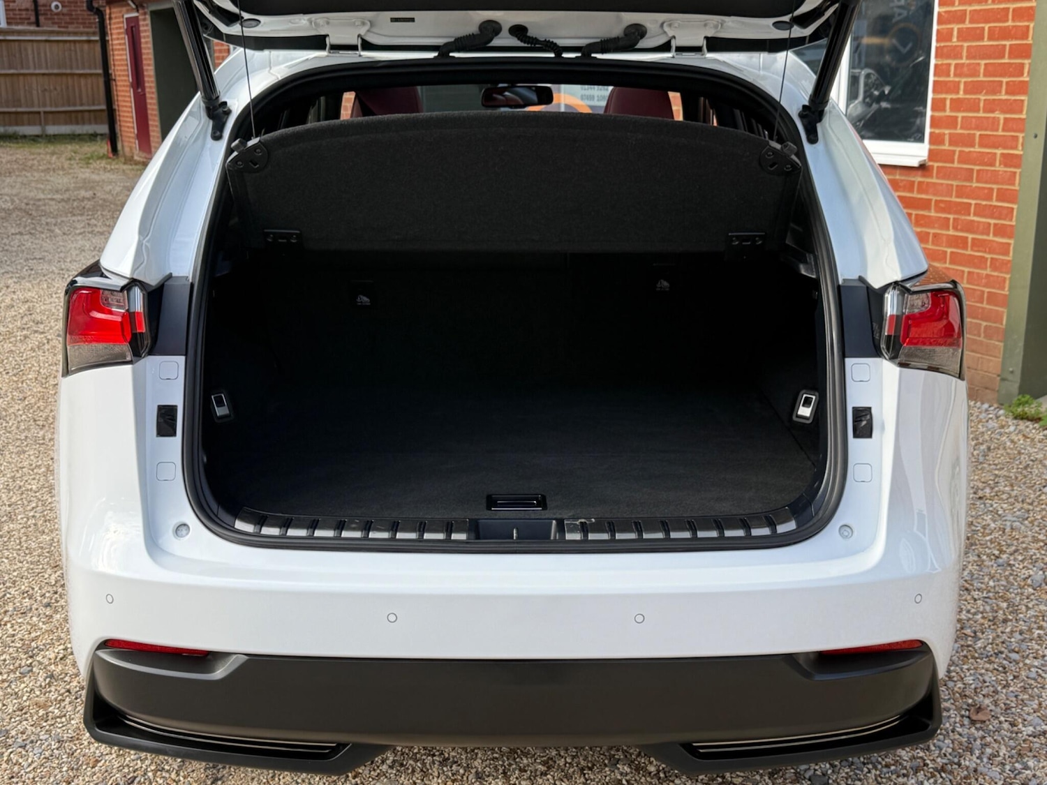 Used Lexus NX 2017 for sale - 76780962: Photo 27