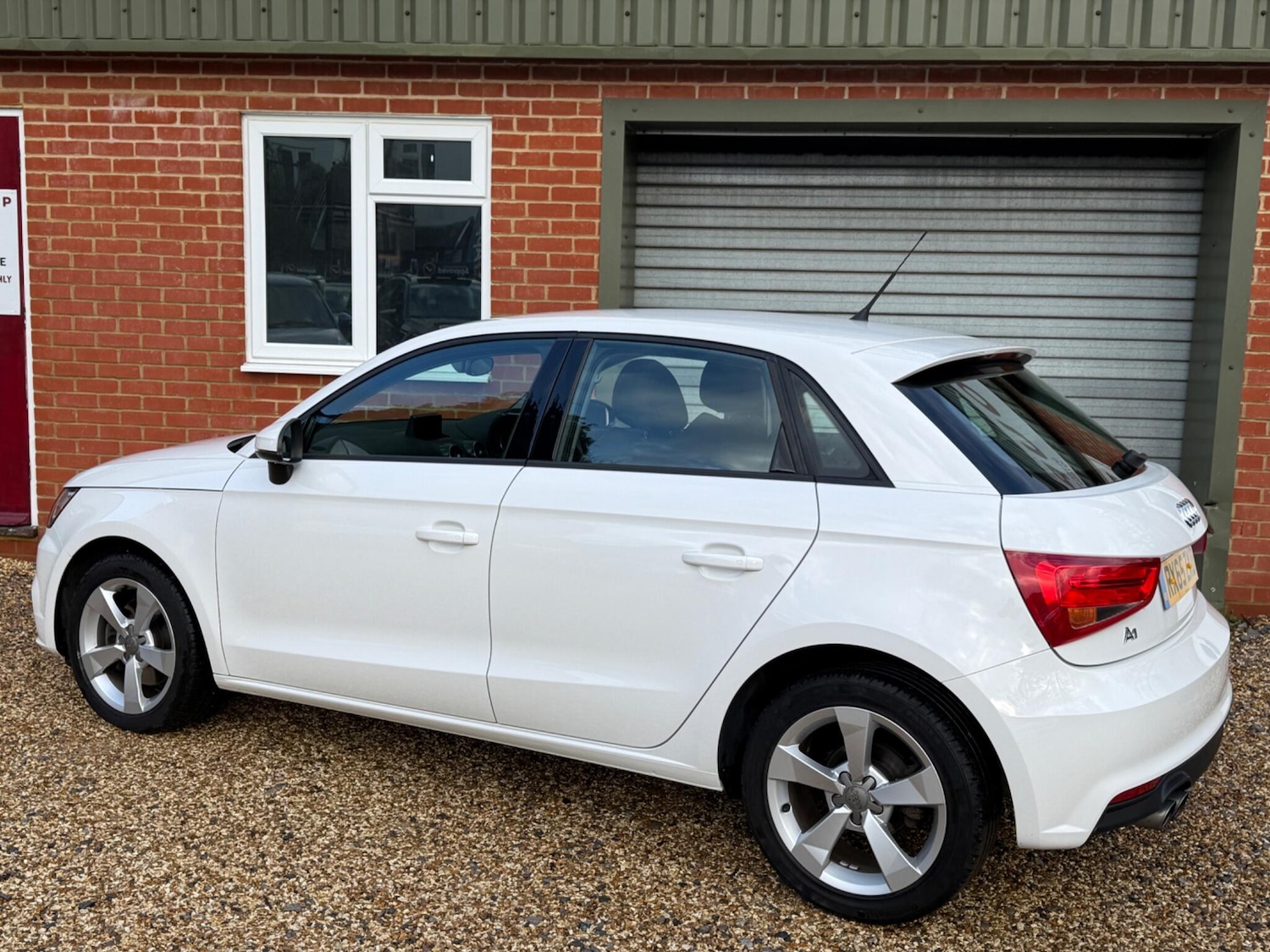 Used Audi A1 2015 for sale - 77242805: Photo 22