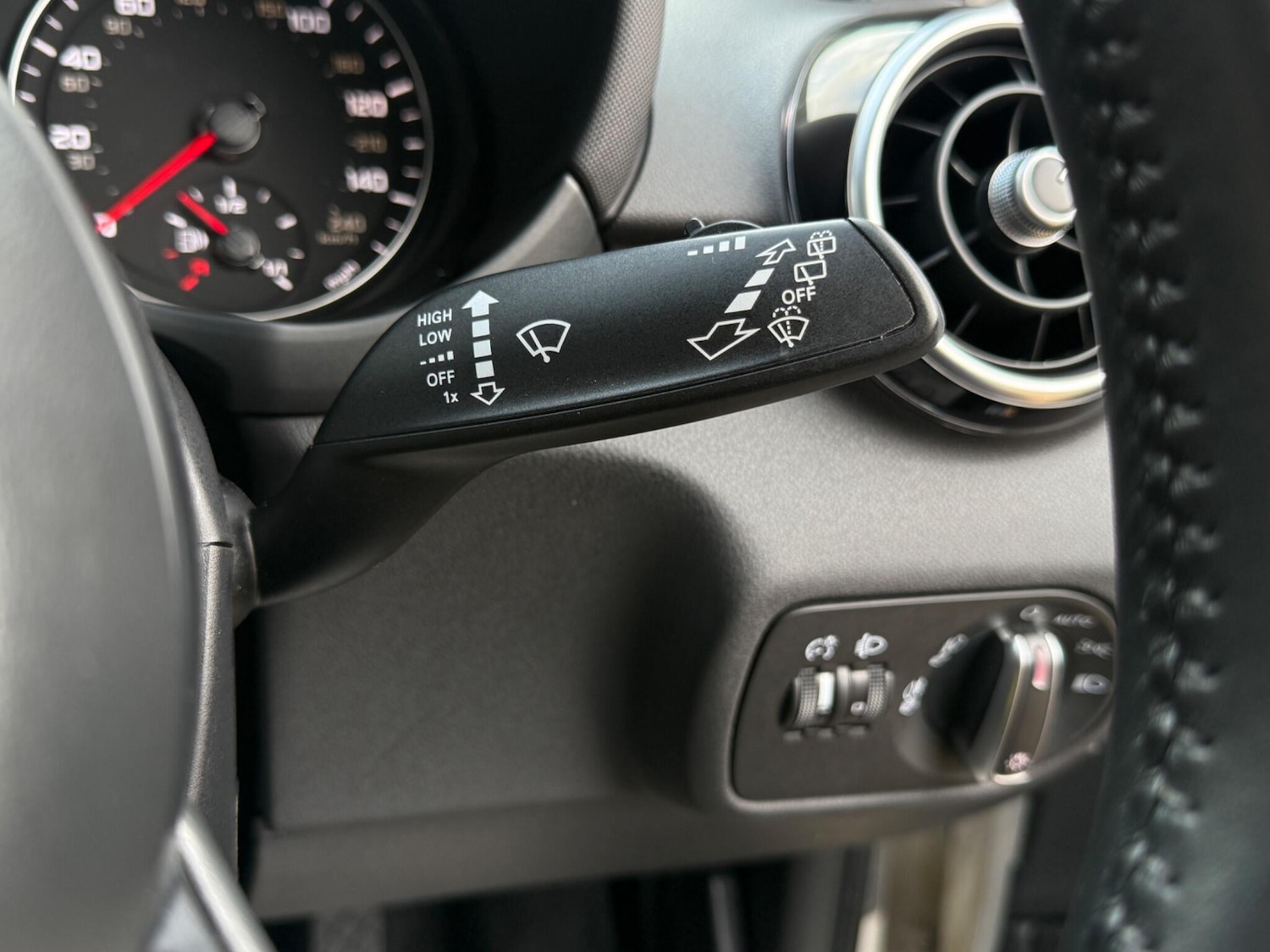 Used Audi A1 2015 for sale - 77242805: Photo 31