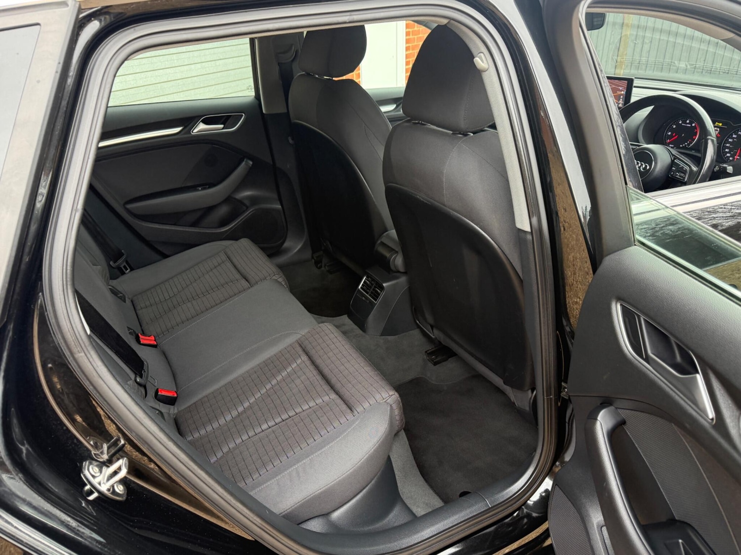 Used Audi A3 2017 for sale - 77001979: Photo 17