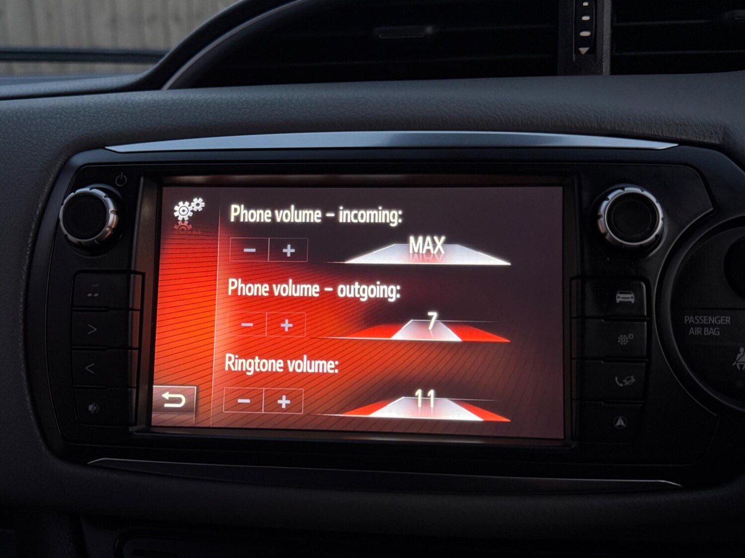 Used Toyota Yaris 2016 for sale - 77939573: Photo 50