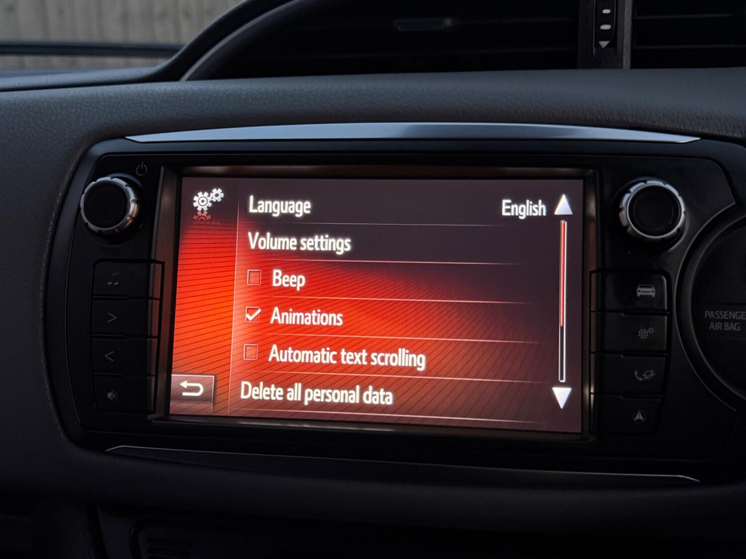 Used Toyota Yaris 2016 for sale - 77939573: Photo 51