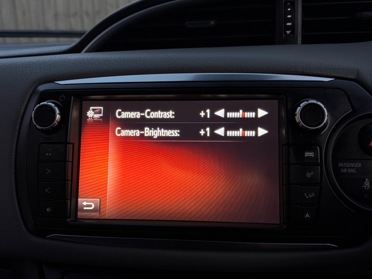 Used Toyota Yaris 2016 for sale - 77939573: Photo 54