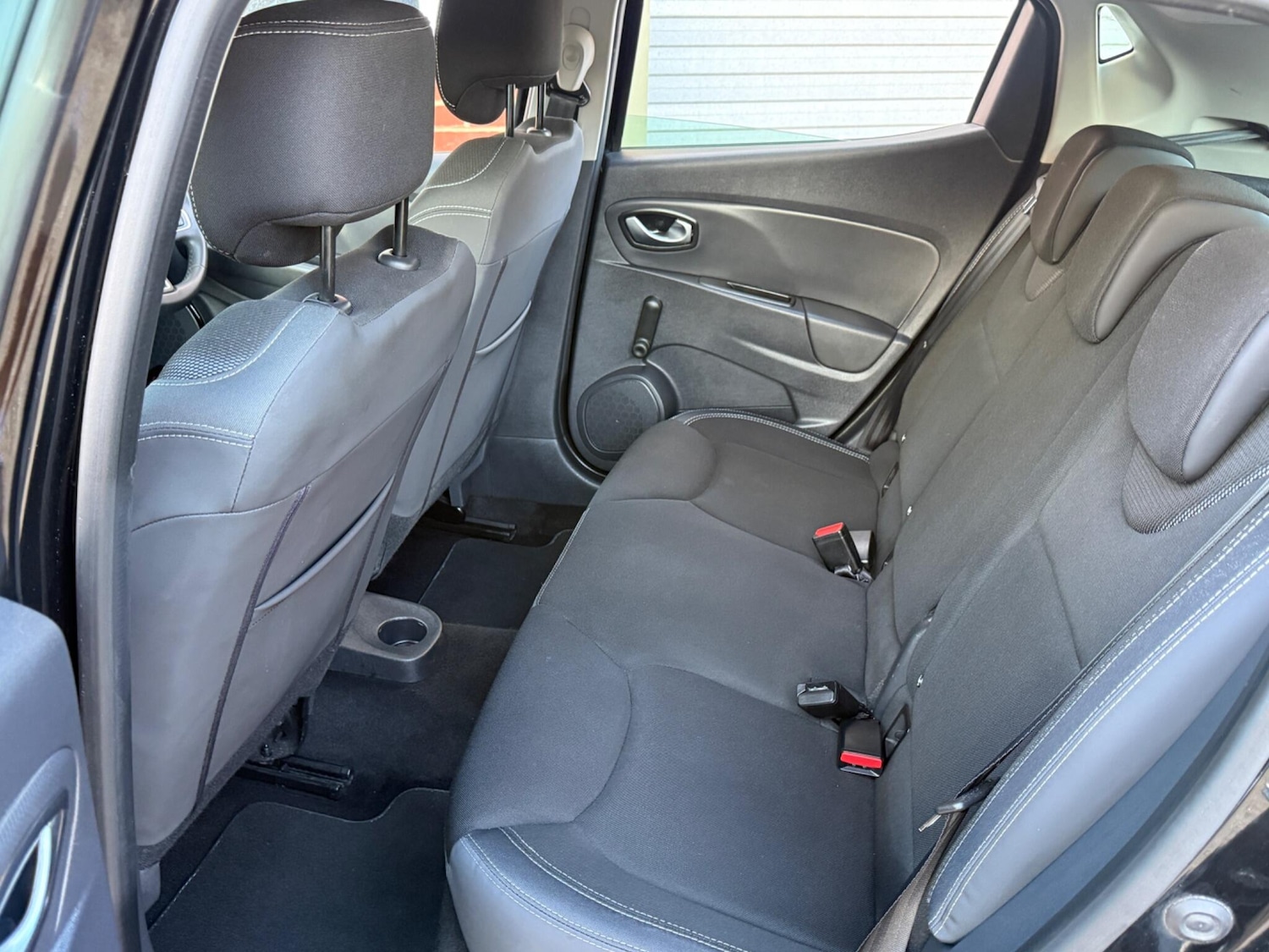 Used Renault Clio 2017 for sale - 77001973: Photo 19