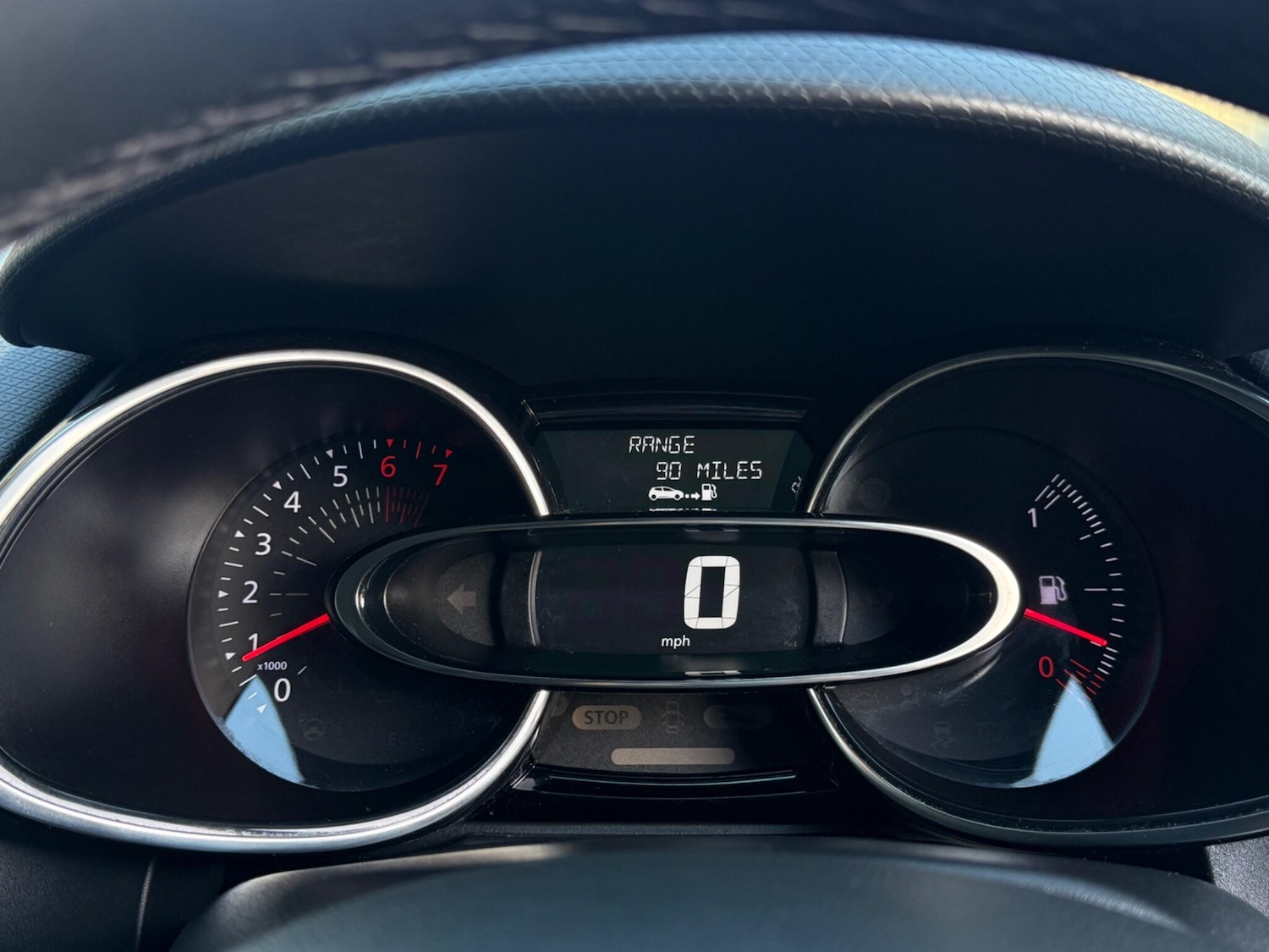 Used Renault Clio 2017 for sale - 77001973: Photo 29