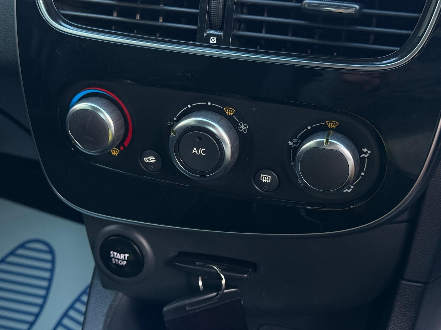 Used Renault Clio 2017 for sale - 77001973: Photo 31