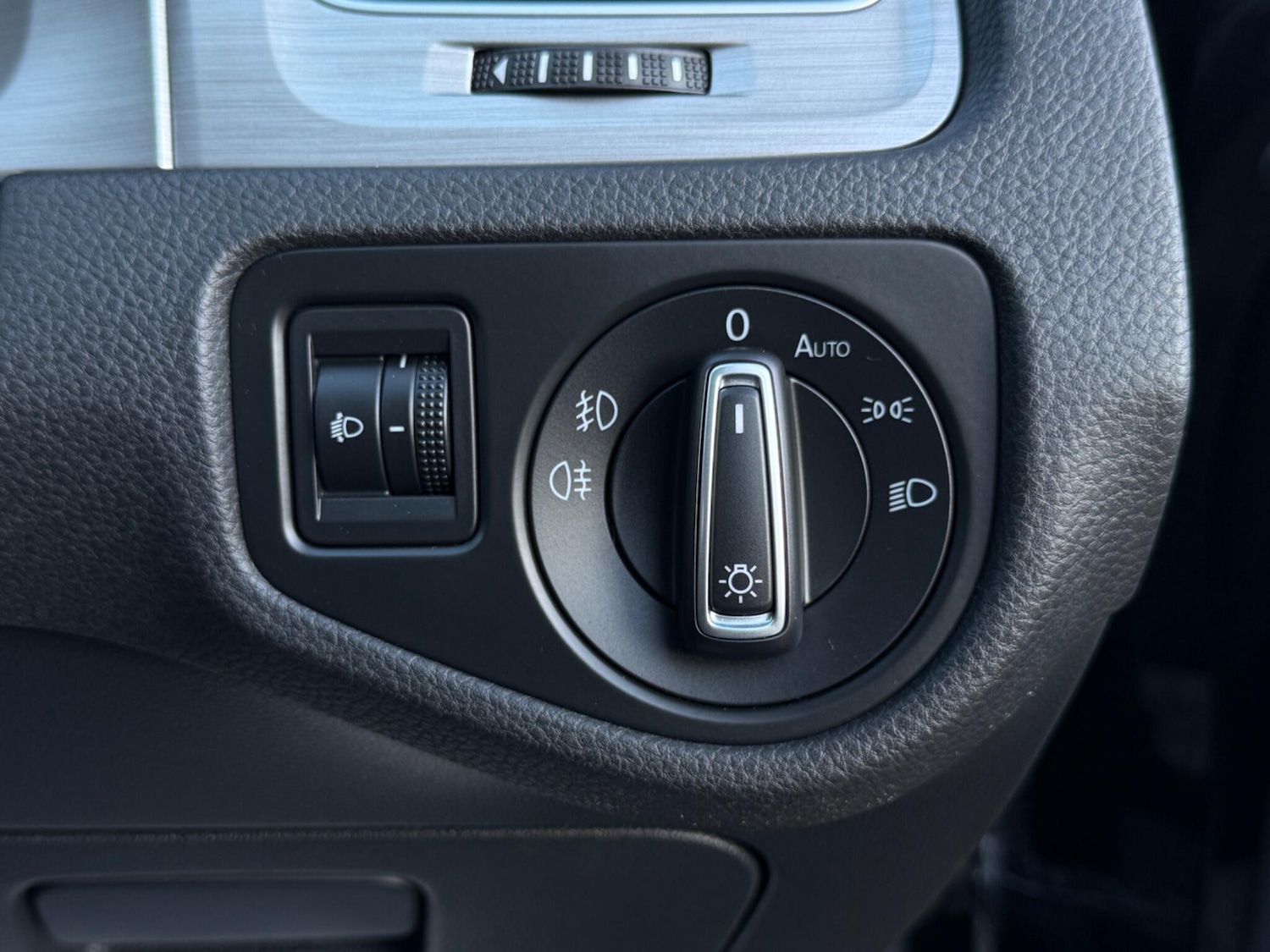 Used Volkswagen Golf for sale - 77705682: Photo 38